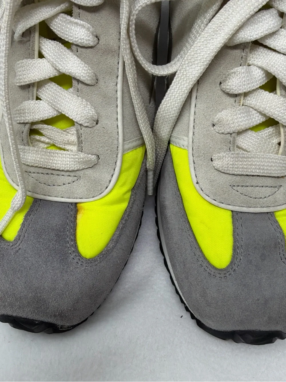 Vintage Y2K kangaROOS Neon Yellow & Gray Men’s Shoes Size 10